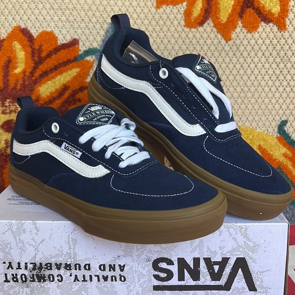 Vans Kyle Walker
Dress Blues/Gum
VNOA5JIEFS1
WMNS sneakers - Picture 5 of 16